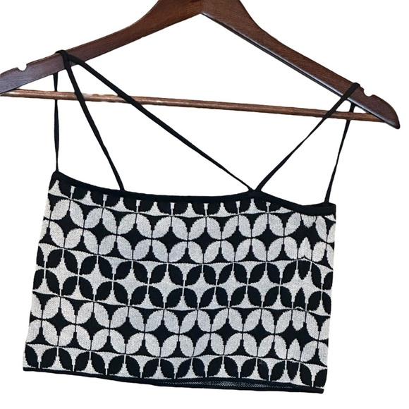 ZARA Geometric Jacquard Knit Black White Crop Top Size Small 1822 048 064 - Picture 3 of 8